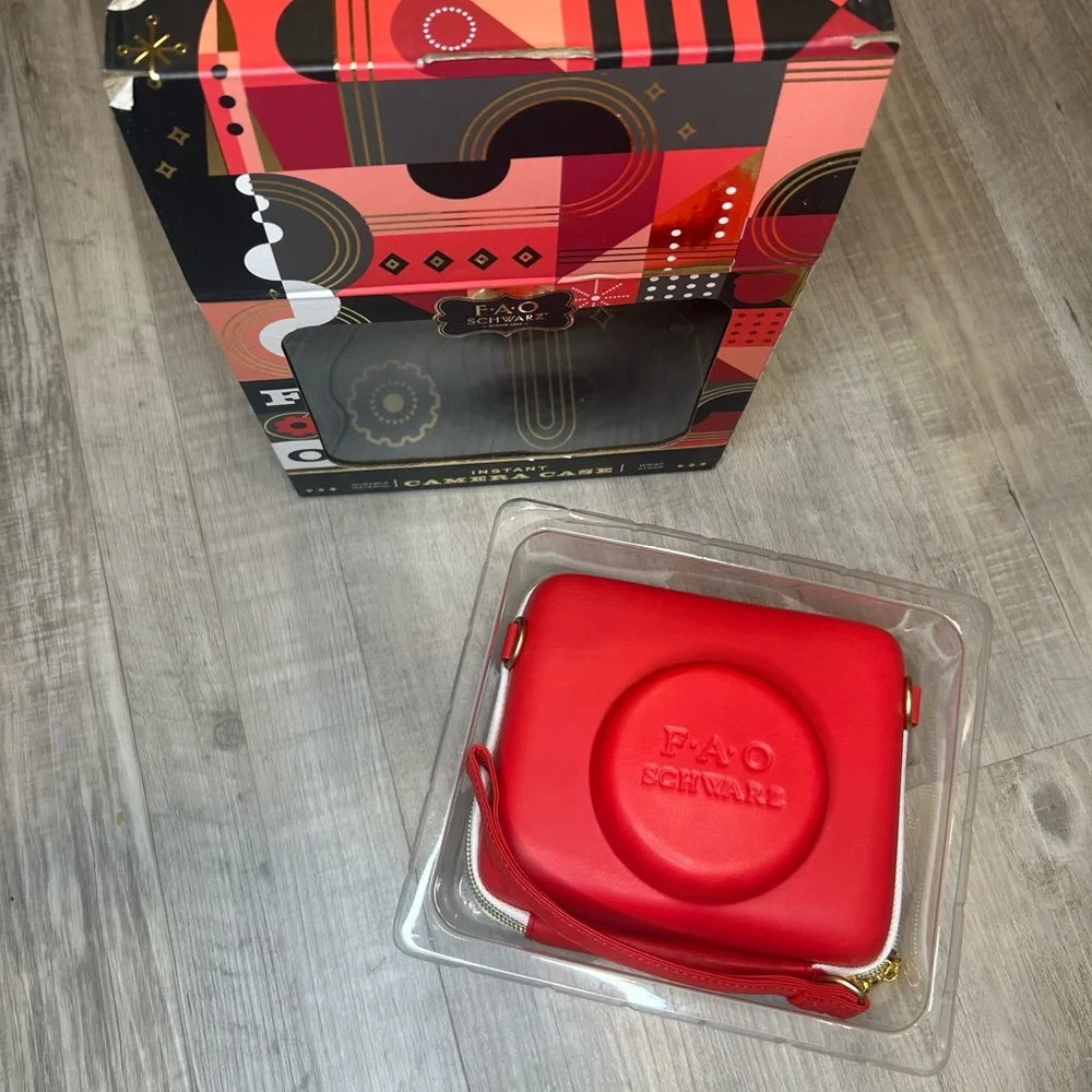FAO Schwarz Instant Camera Case RED New in Box Zipper Case Wrist Strap